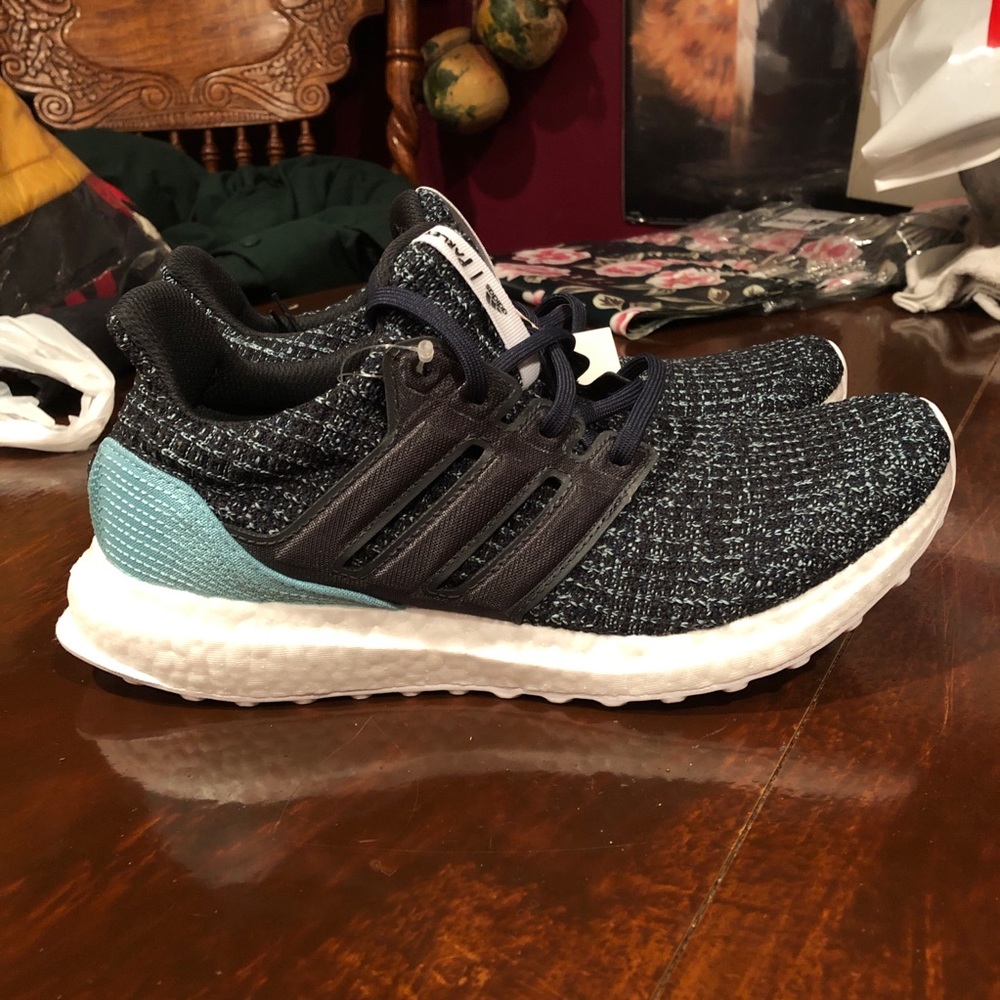 NEW Women’s Adidas PARLEY Ultraboost 4.0